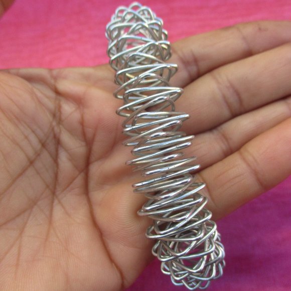 Acupressure ring for reflex point , hand and finger - Picture 5 of 8